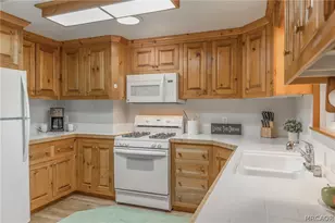 39158 Chincapin Rd, Big Bear Lake, CA 92315 - Photo 9