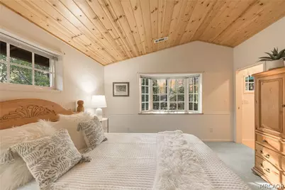 39158 Chincapin Road, Big Bear Lake, CA 92315 - Photo 15
