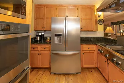 450 Crystal Lake Road, Big Bear Lake, CA 92315 - Photo 17
