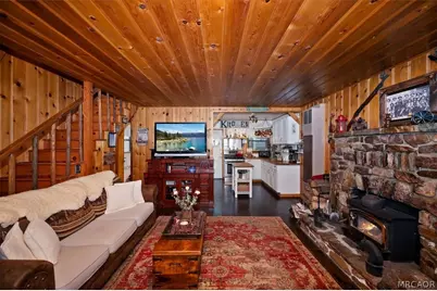 39252 Mohawk Drive, Fawnskin, CA 92333 - Photo 7