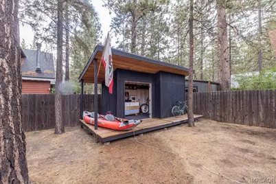 909 W Rainbow Boulevard, Big Bear City, CA 92314 - Photo 37