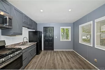 853 Los Angeles Avenue, Sugarloaf, CA 92386 - Photo 9