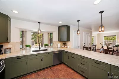 41725 Mockingbird Drive, Big Bear Lake, CA 92315 - Photo 13