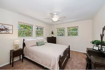 41725 Mockingbird Drive, Big Bear Lake, CA 92315 - Photo 17