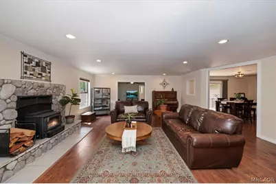 41725 Mockingbird Drive, Big Bear Lake, CA 92315 - Photo 5