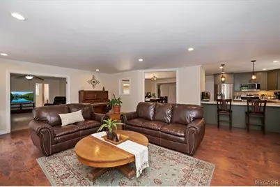 41725 Mockingbird Drive, Big Bear Lake, CA 92315 - Photo 7