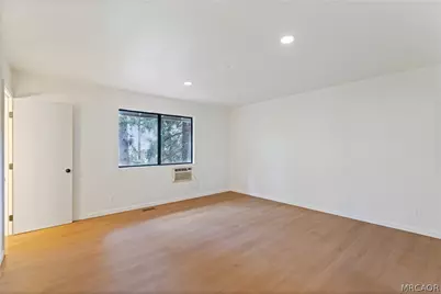 24612 Bernard Drive, Crestline, CA 92325 - Photo 17