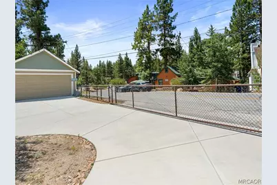 40083 Lakeview Drive, Big Bear Lake, CA 92315 - Photo 9