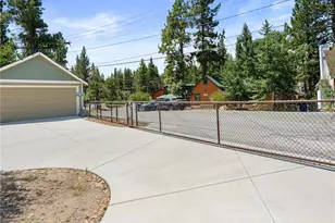 40083 Lakeview Dr, Big Bear Lake, CA 92315 - Photo 9