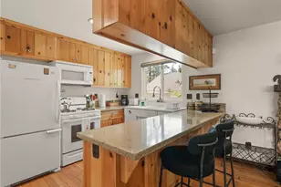 40083 Lakeview Dr, Big Bear Lake, CA 92315 - Photo 23