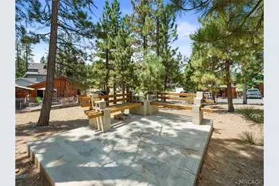 40083 Lakeview Drive, Big Bear Lake, CA 92315 - Photo 35