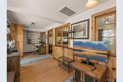 40083 Lakeview Drive, Big Bear Lake, CA 92315 - Photo 13