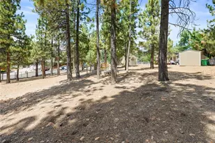 40083 Lakeview Dr, Big Bear Lake, CA 92315 - Photo 37