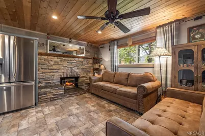 500 E Meadow Lane, Big Bear City, CA 92314 - Photo 9