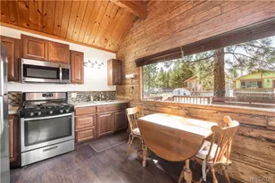 908 Spruce Ln, Big Bear City, CA 92314 - Photo 7