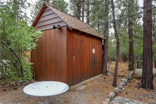 630 S Pine Ln, Sugarloaf, CA 92386 - Photo 25