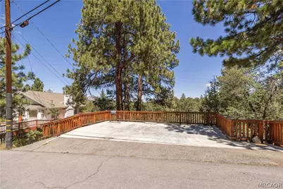 528 Villa Grove Avenue, Big Bear City, CA 92314 - Photo 25