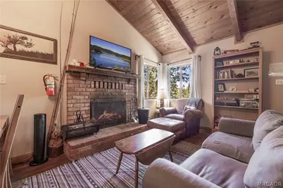 528 Villa Grove Avenue, Big Bear City, CA 92314 - Photo 5