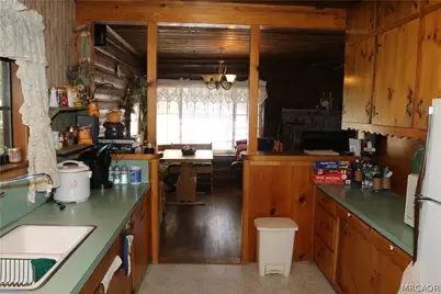 801 Edgemoor Road, Big Bear Lake, CA 92315 - Photo 9