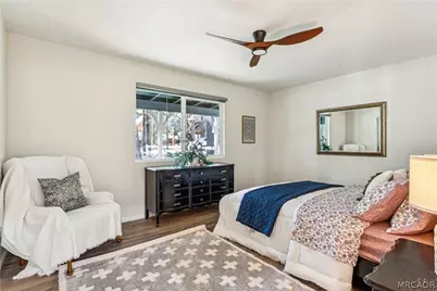 937 E Fairway Boulevard, Big Bear City, CA 92314 - Photo 15