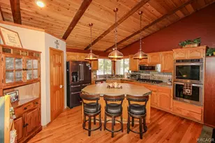 401 Pintail Dr, Big Bear City, CA 92314 - Photo 11