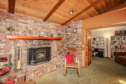 401 Pintail Drive, Big Bear City, CA 92314 - Photo 9