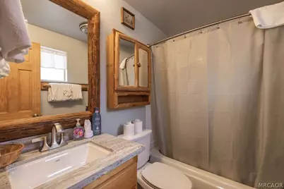 926 Robinhood Boulevard, Big Bear City, CA 92314 - Photo 11