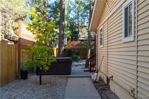 436 E Fairway Blvd, Big Bear City, CA 92314 - Photo 11