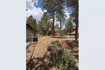 569 Victoria Avenue, Sugarloaf, CA 92386 - Photo 5