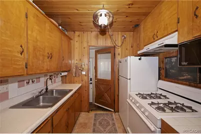 533 Villa Grove Avenue, Big Bear City, CA 92314 - Photo 9