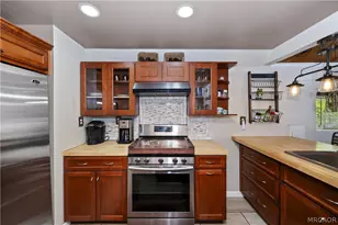 524 Highland Ln, Sugarloaf, CA 92386 - Photo 15