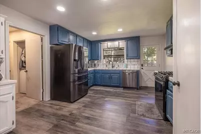 381 San Martin Drive, Big Bear City, CA 92314 - Photo 19
