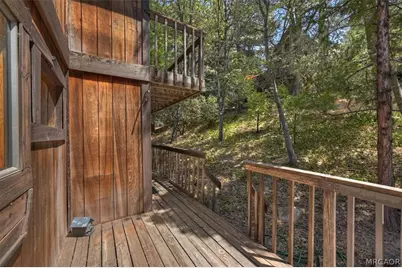 983 Teakwood Drive, Lake Arrowhead, CA 92352 - Photo 27