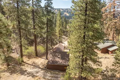160 Lakeview Trail, Fawnskin, CA 92333 - Photo 23