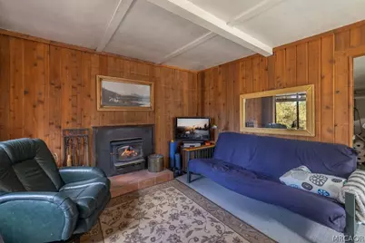 160 Lakeview Trail, Fawnskin, CA 92333 - Photo 9
