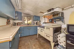 160 Lakeview Trail, Fawnskin, CA 92333 - Photo 11