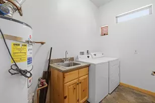 1099 Heritage Trail, Big Bear City, CA 92314 - Photo 49