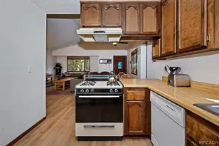 42587 Cedar Ave, Big Bear Lake, CA 92315 - Photo 13