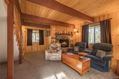 188 Imperial Avenue, Sugarloaf, CA 92386 - Photo 9