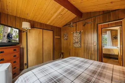 188 Imperial Avenue, Sugarloaf, CA 92386 - Photo 35