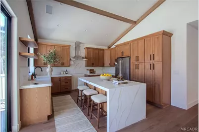225 E Aeroplane Boulevard, Big Bear City, CA 92314 - Photo 19