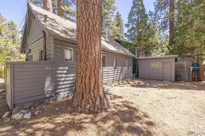 1122 Illini Drive, Fawnskin, CA 92333 - Photo 5
