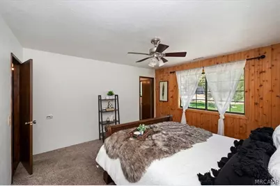 1345 E Country Club Boulevard, Big Bear City, CA 92314 - Photo 15