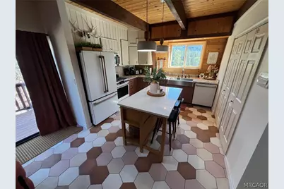 43573 Yosemite Drive, Big Bear Lake, CA 92315 - Photo 21