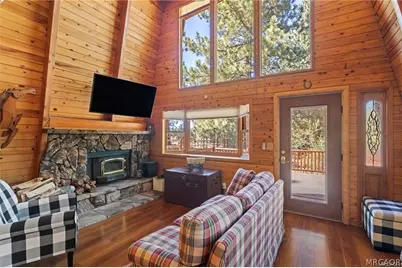 2160 Mariposa Lane, Big Bear City, CA 92314 - Photo 11