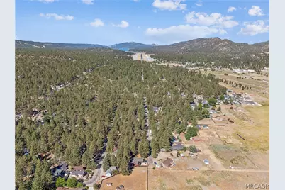 904 Angeles Boulevard, Big Bear City, CA 92314 - Photo 41
