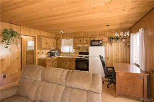 260 Highland Ln, Sugarloaf, CA 92386 - Photo 5