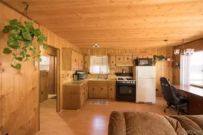 260 Highland Lane, Sugarloaf, CA 92386 - Photo 7