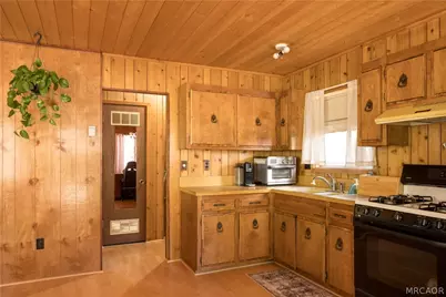 260 Highland Lane, Sugarloaf, CA 92386 - Photo 3