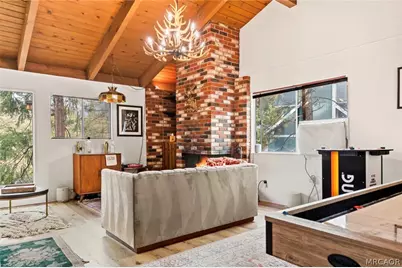 904 Sandalwood Drive, Lake Arrowhead, CA 92352 - Photo 13